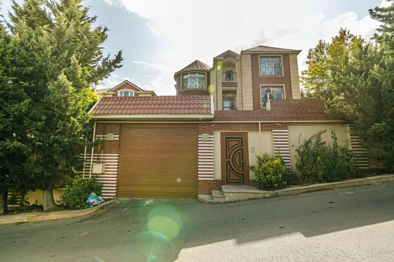 Deluxe villa Baku