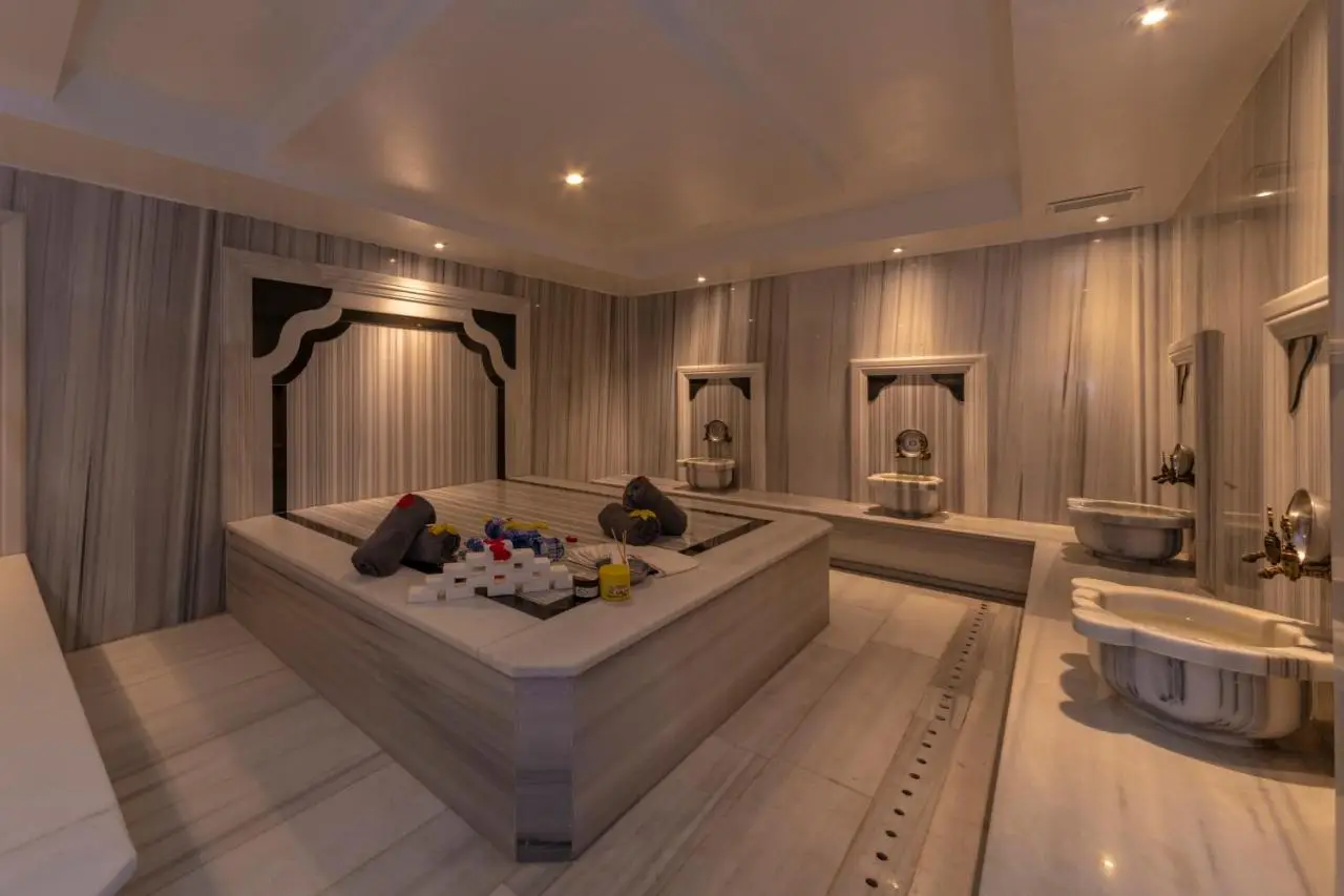 Vision Deluxe Hotel