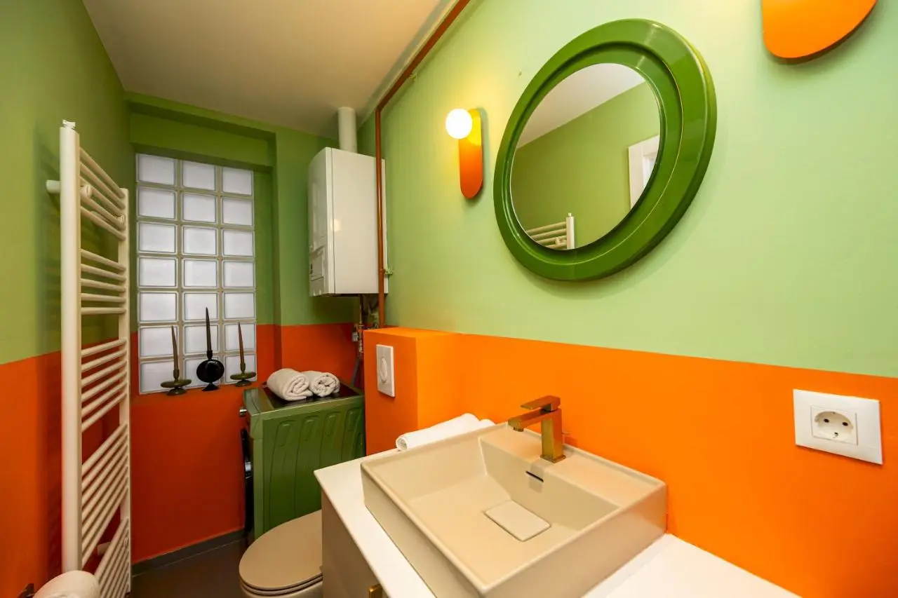 Colorful 3-Bedroom Apartment