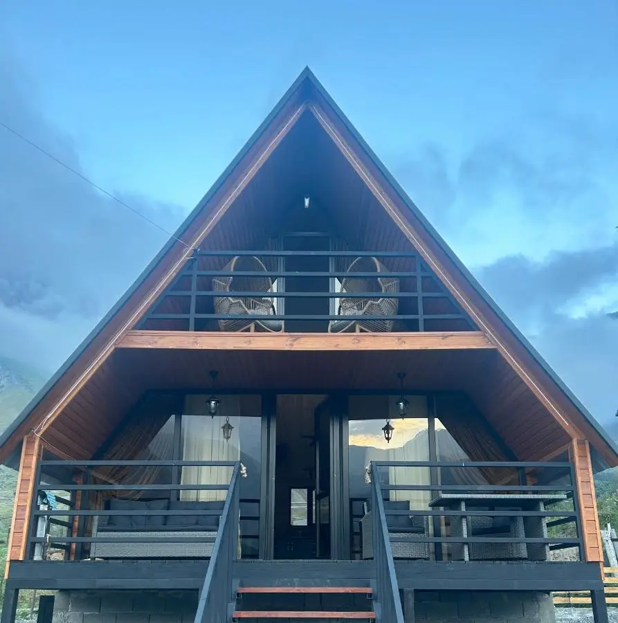 Kazbegi cottage kide- ყაზბეგში კოტეჯი კიდე