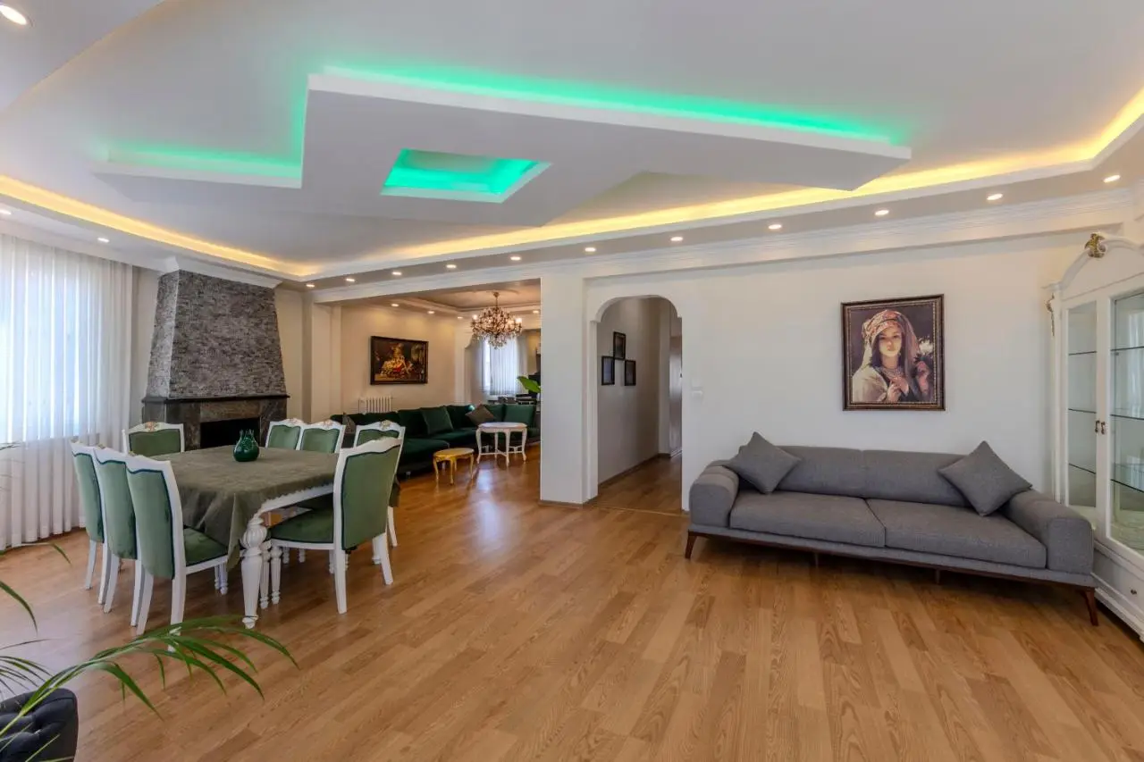 Dilek Apartments