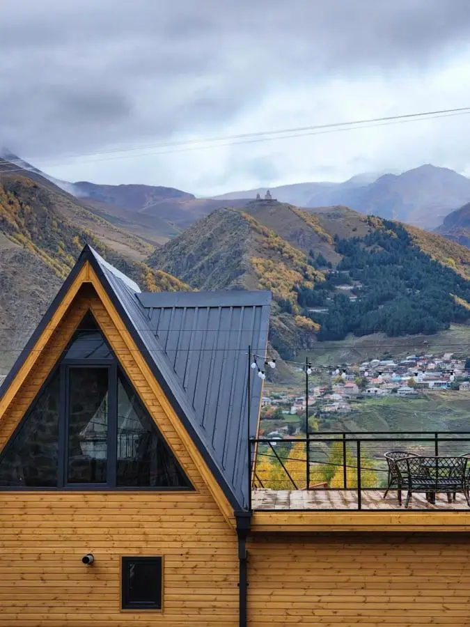 Magic Hut_Kazbegi