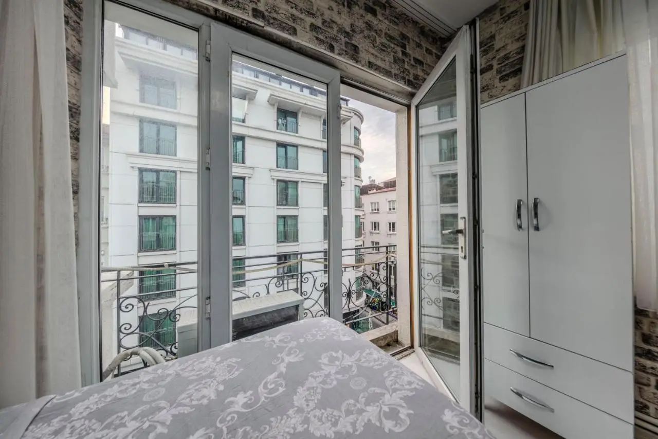 Palas Apartments