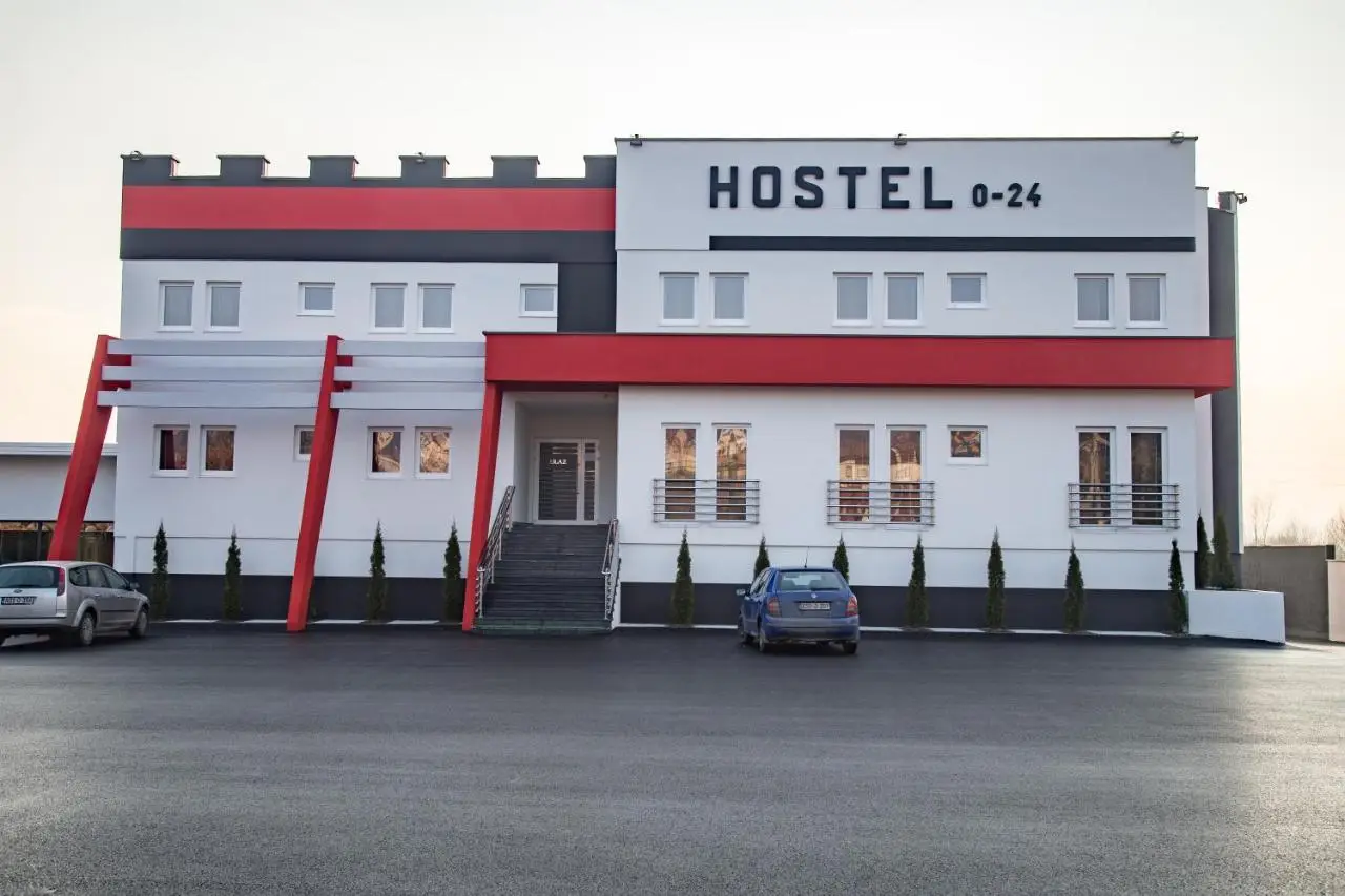 Hostel Tron