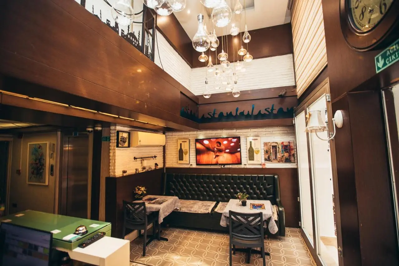 Just Inn Hotel