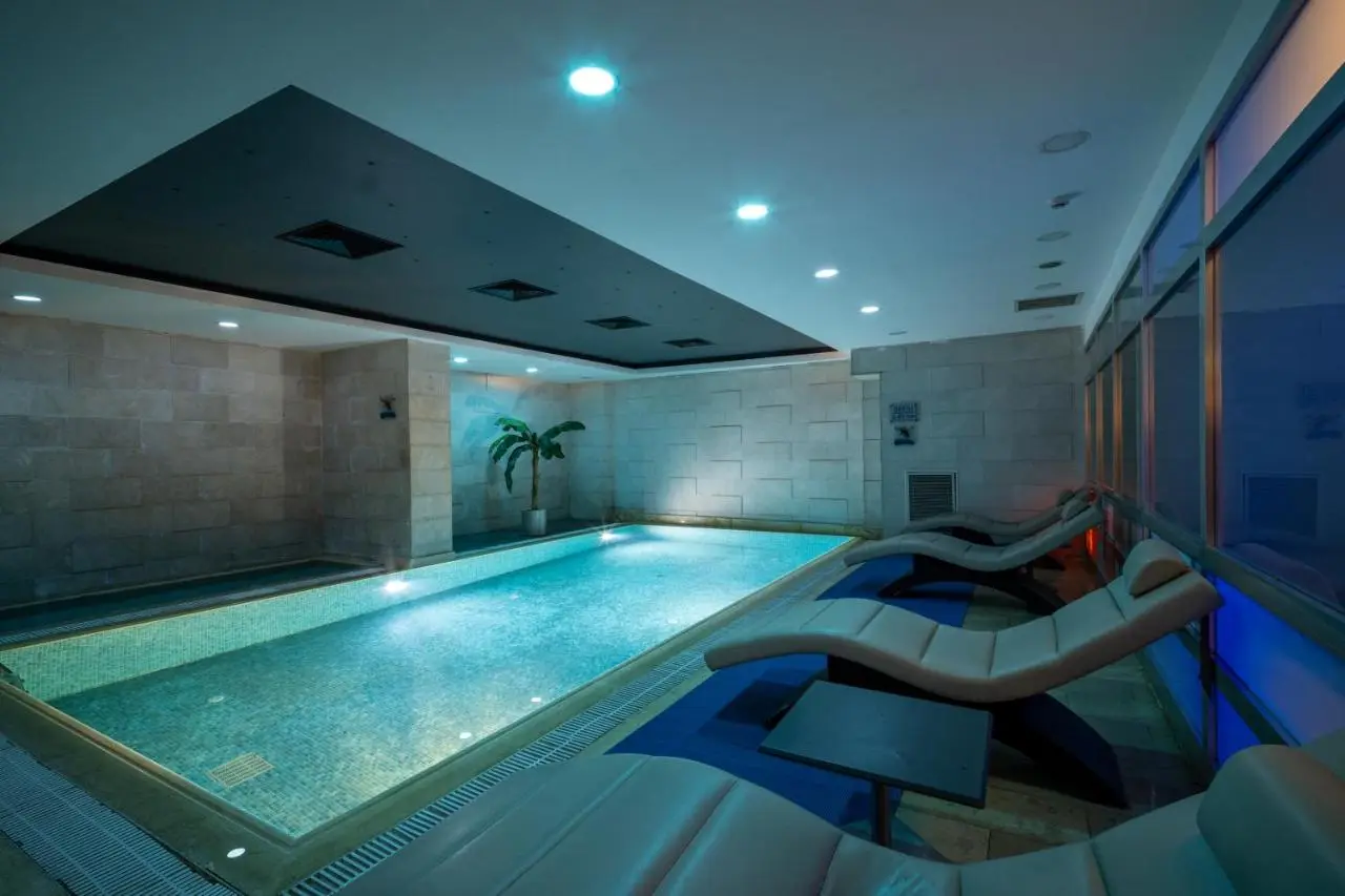 Grand S Hotel