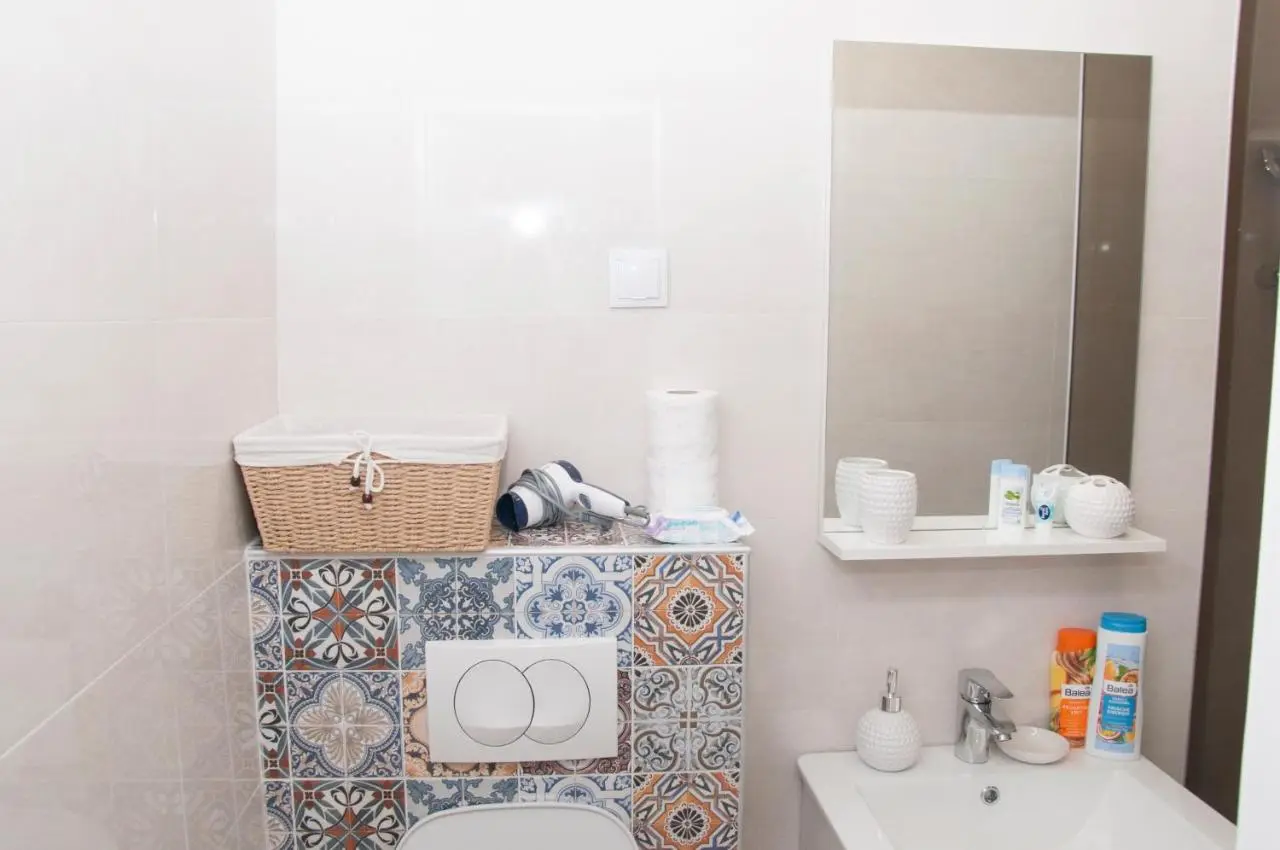 Bistrik Rose Apartment