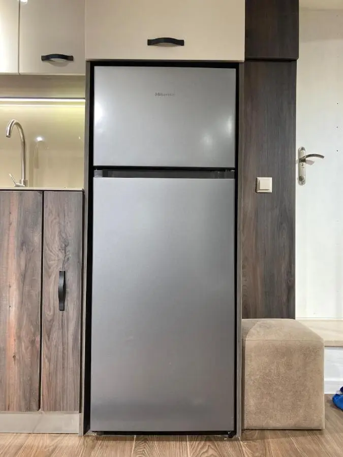 A cozy and comfortable semi-basement apartment