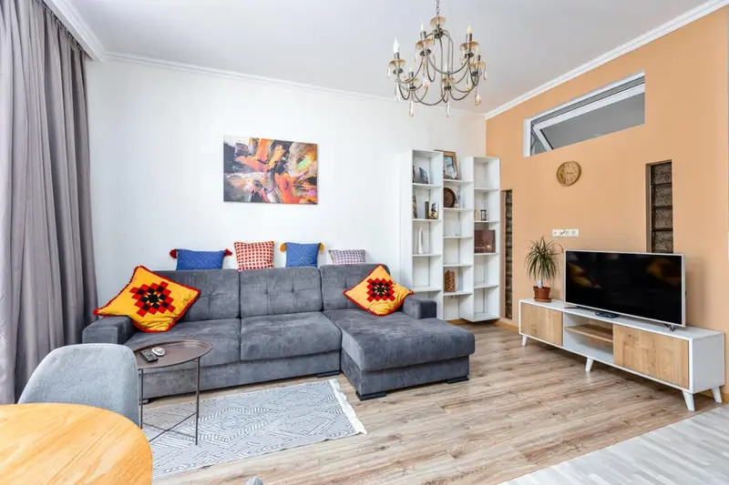 LE Home - Cozy 2 BR apartment in Saburtalo