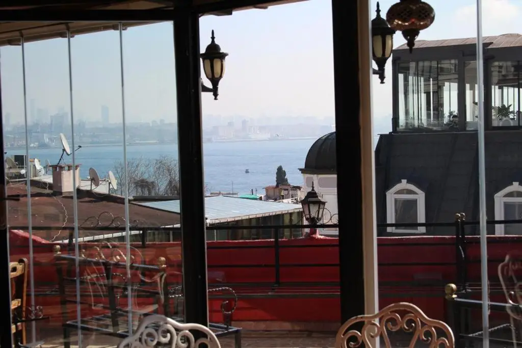 Bahaus Hostel near BlueMosque and HagiaSophiaMosque - 2 minutes