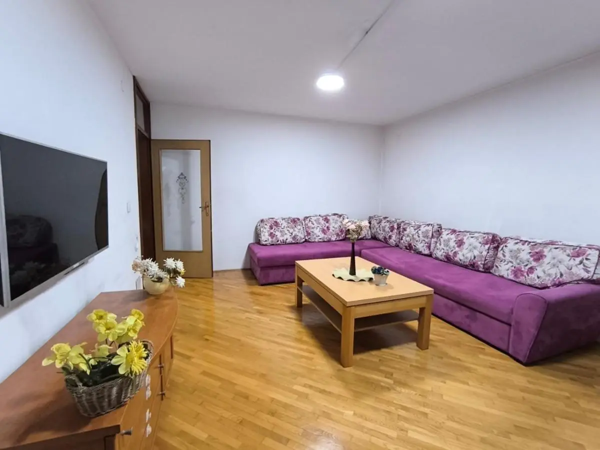 Chengic Villa Comfort - Modern 2-Bedroom Retreat