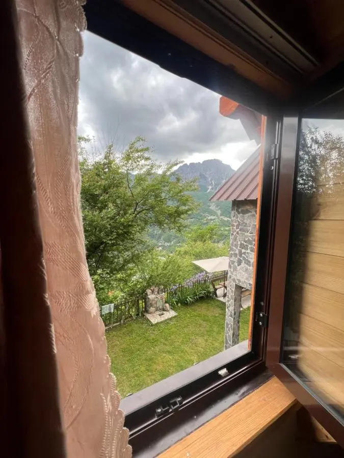 Guest House Gjelaj