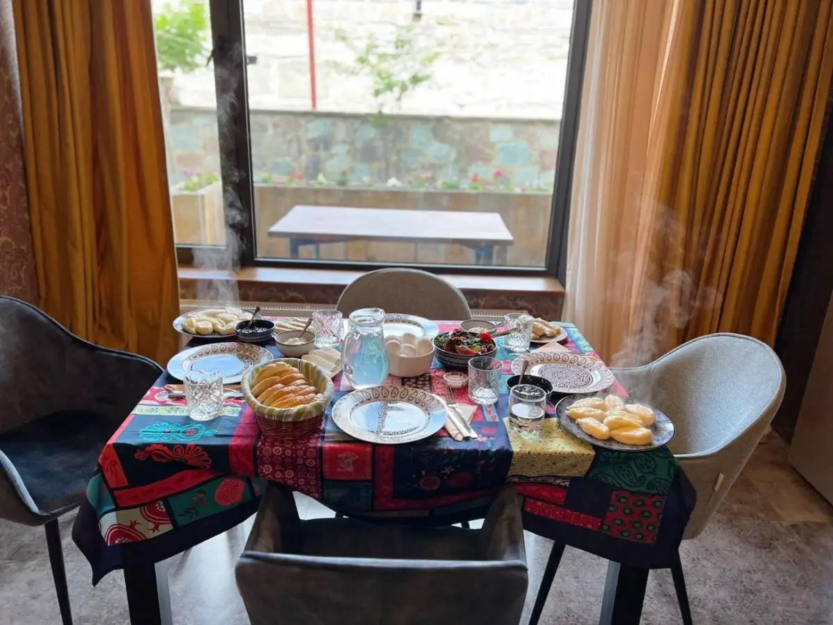 Old District View Hotel kazbegi