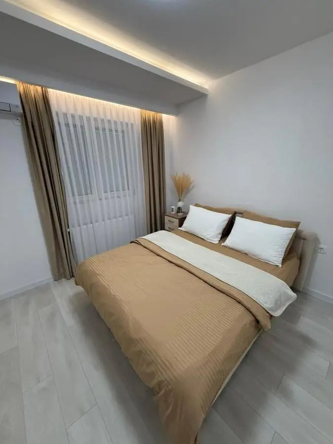 Apartmani Maja