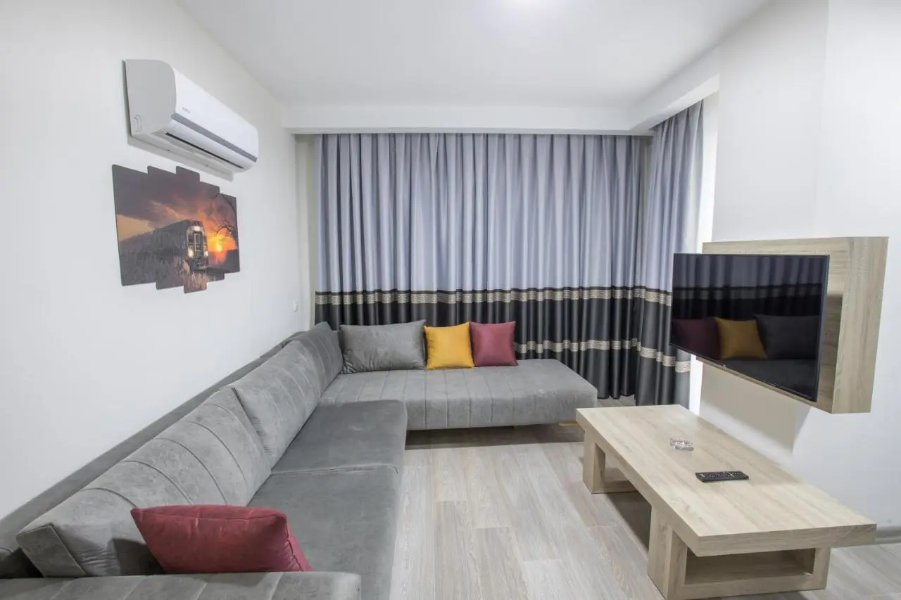 Elanis Suites