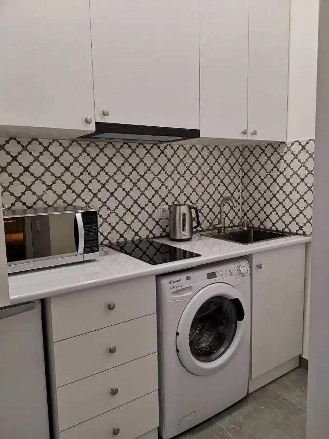 3 Rooms Hotel