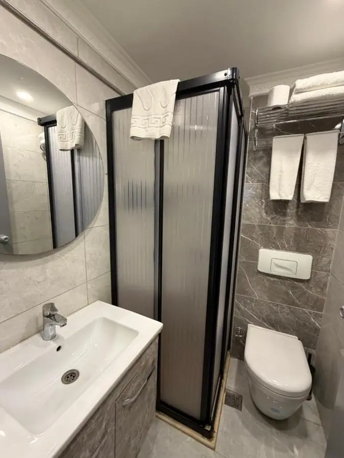 Peak Star Hotel