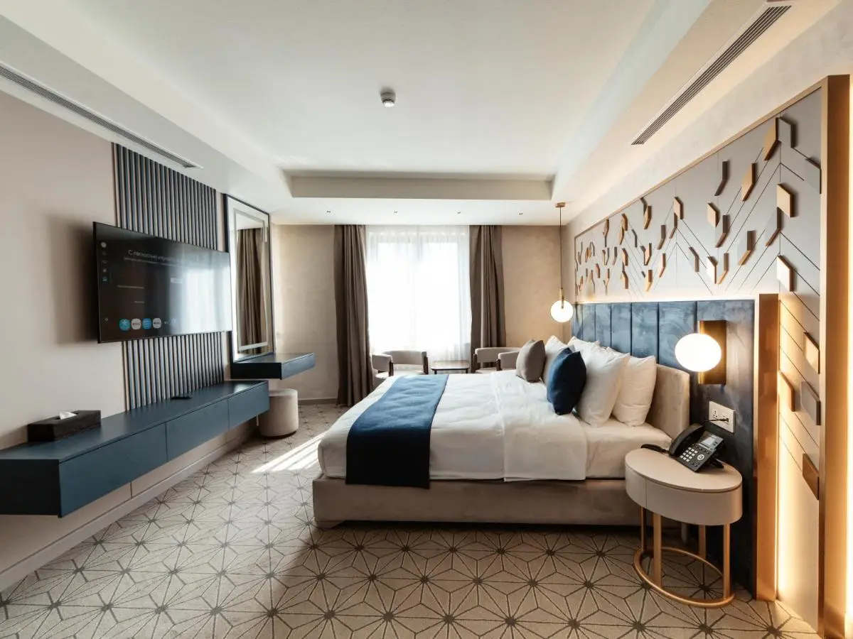 Meridian Luxury Boutique Hotel
