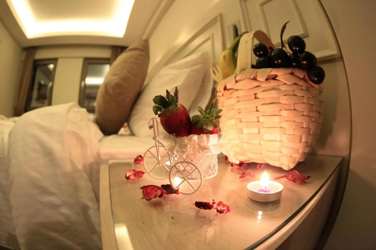 X-NELLYİ HOTEL