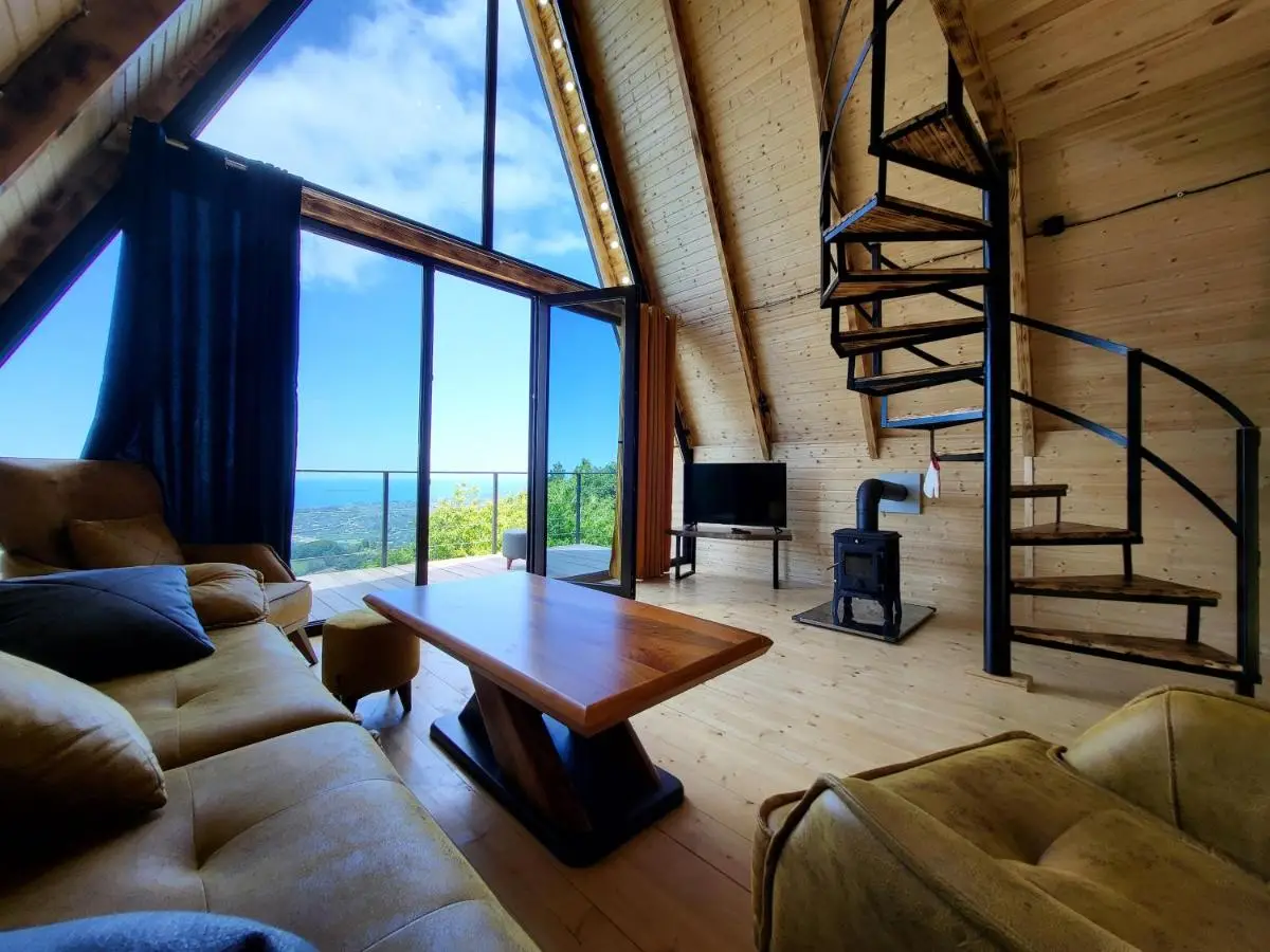 Shuamta cottage