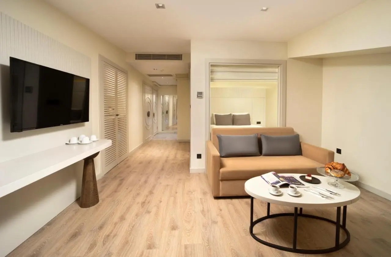 Taksim Galataport FRZ Burak Hotel