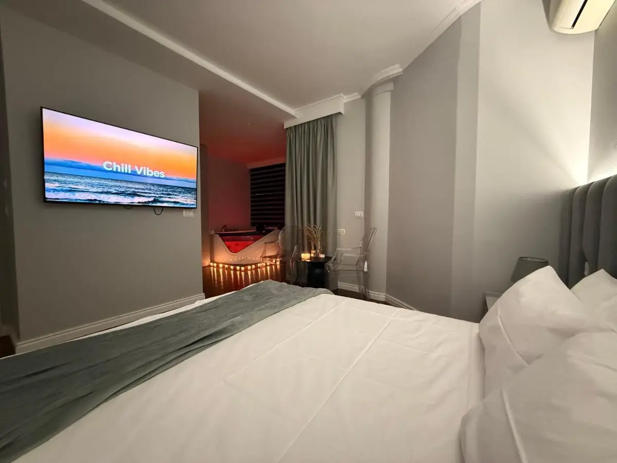 Lunarist Luxury Private Jacuzzi Suites Tirana