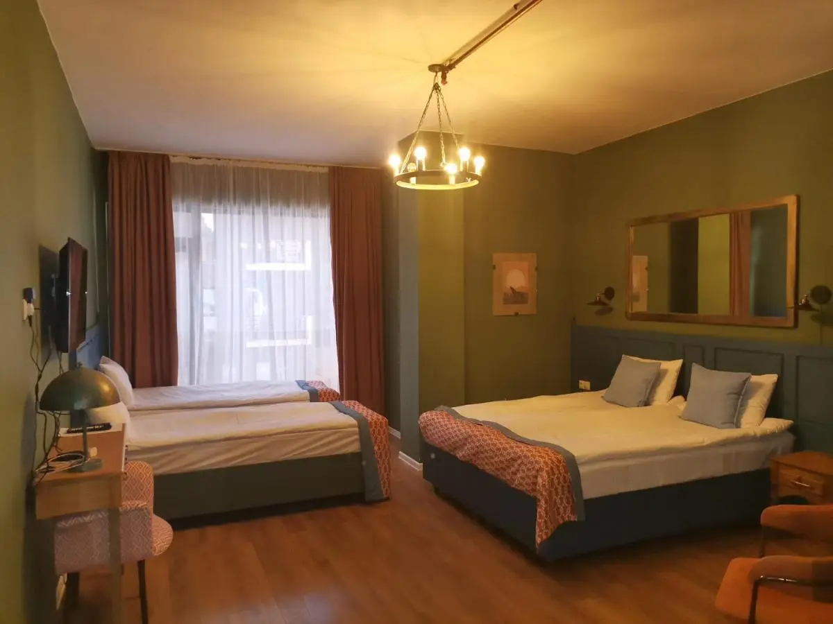 Raimond Palace Hotel