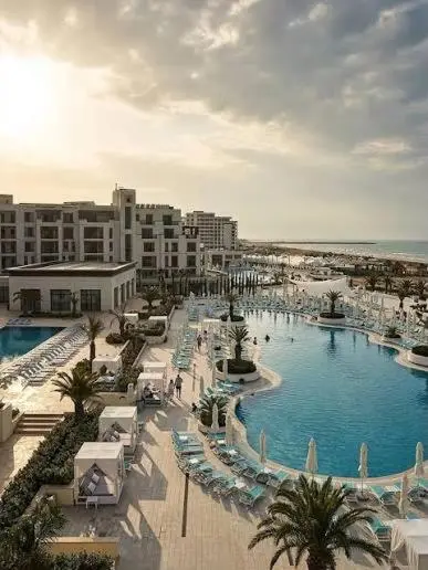 Sea Breeze Baku