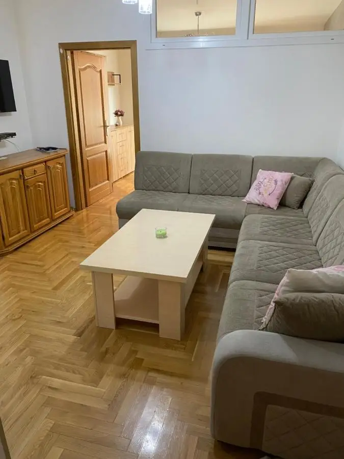 Ejna Apartment