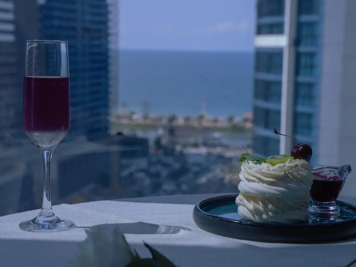 New Wave Hotel