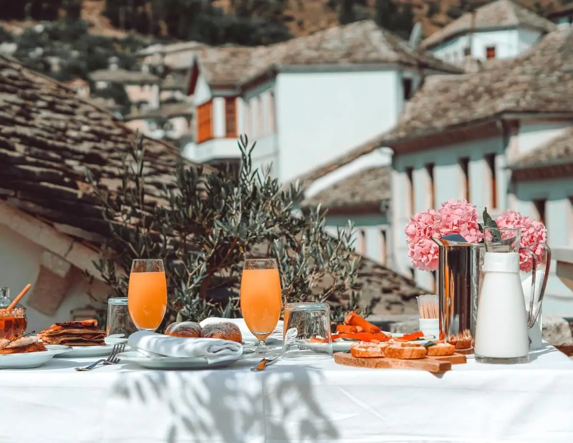 Hotel Argjiro