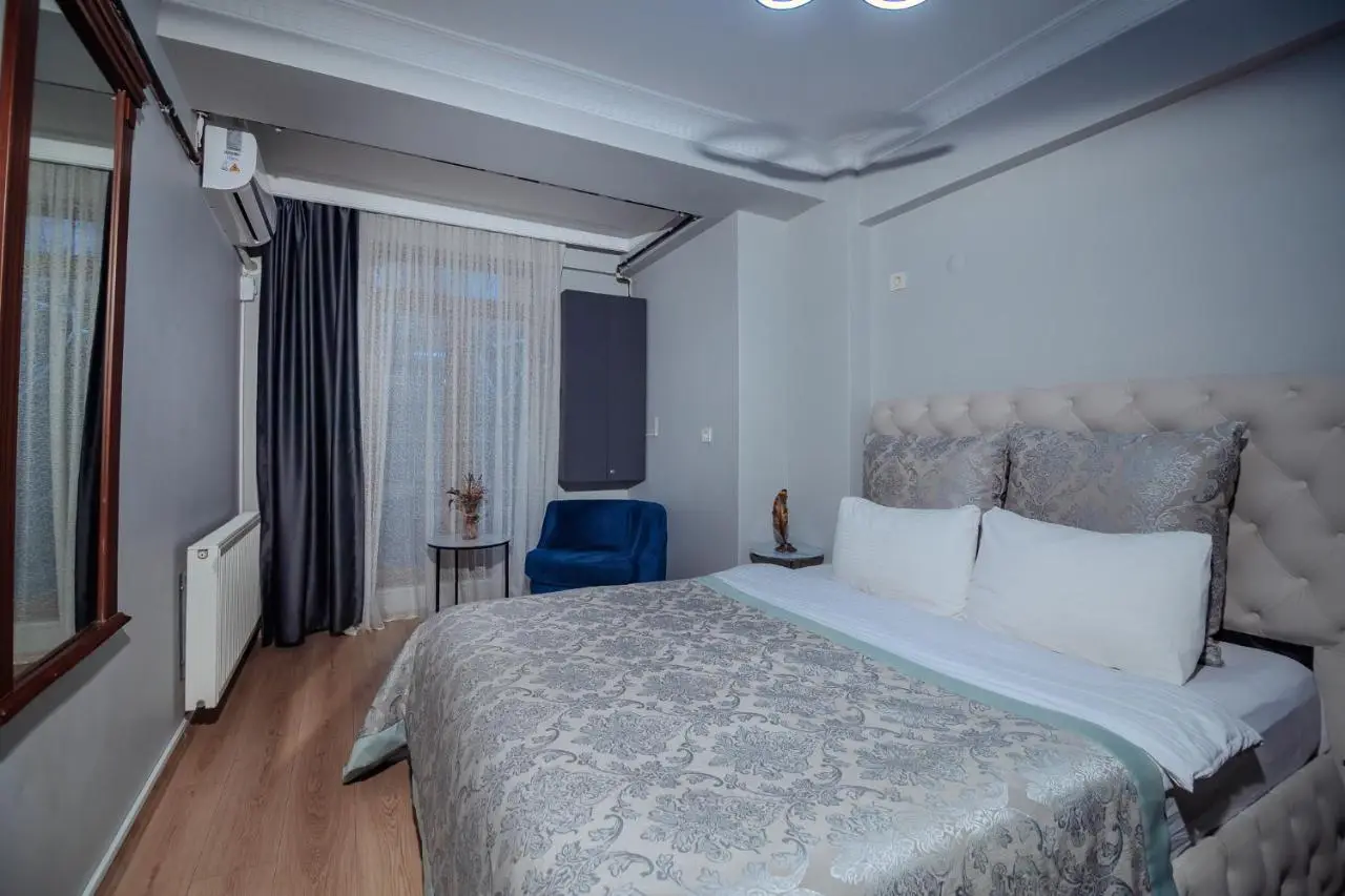 White Moon Suites