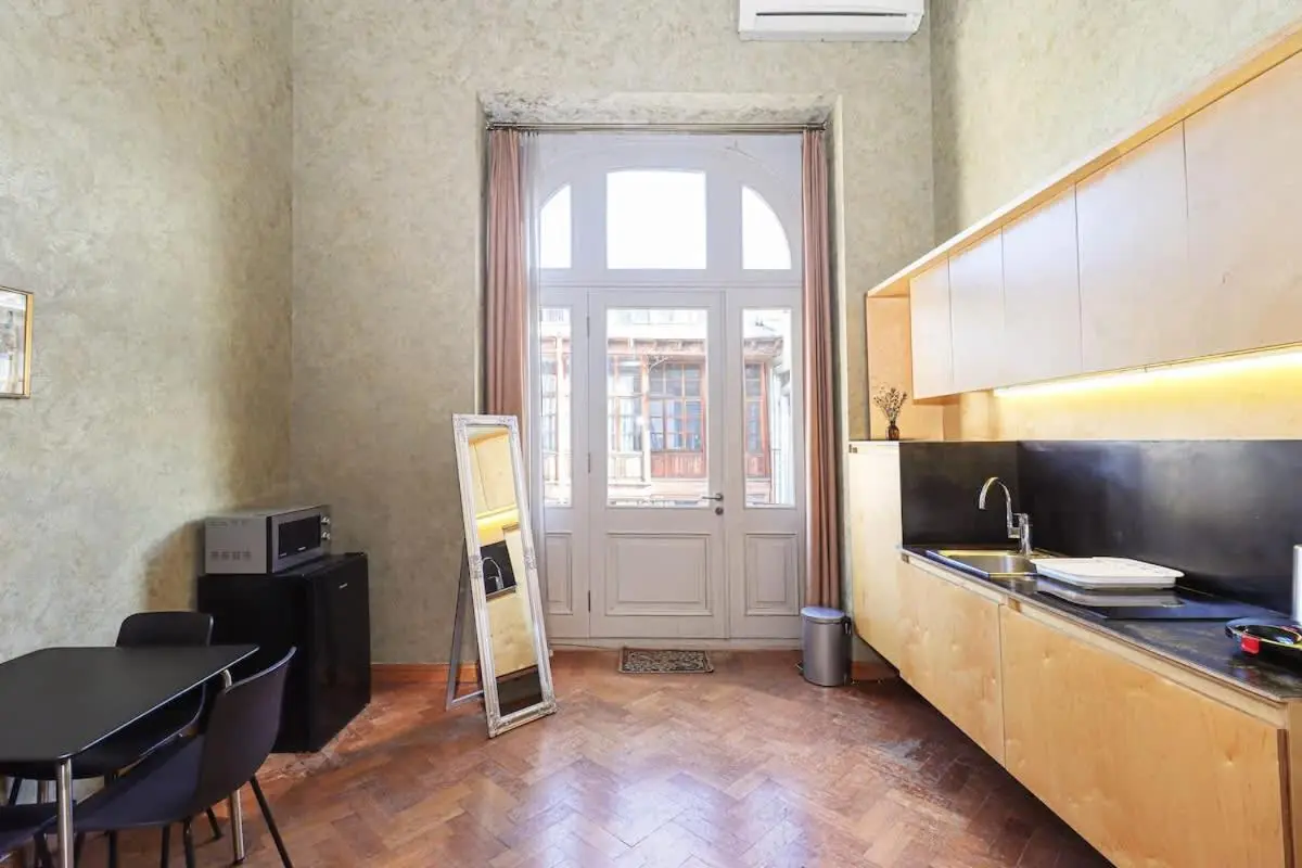 1-BR Apt in Central Tbilisi by Wehost