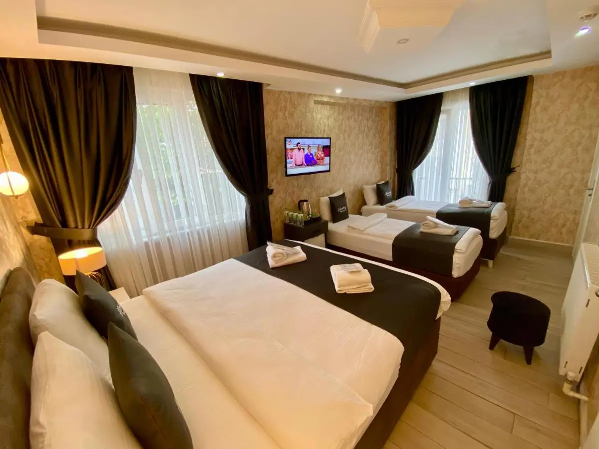 Honey Hotel