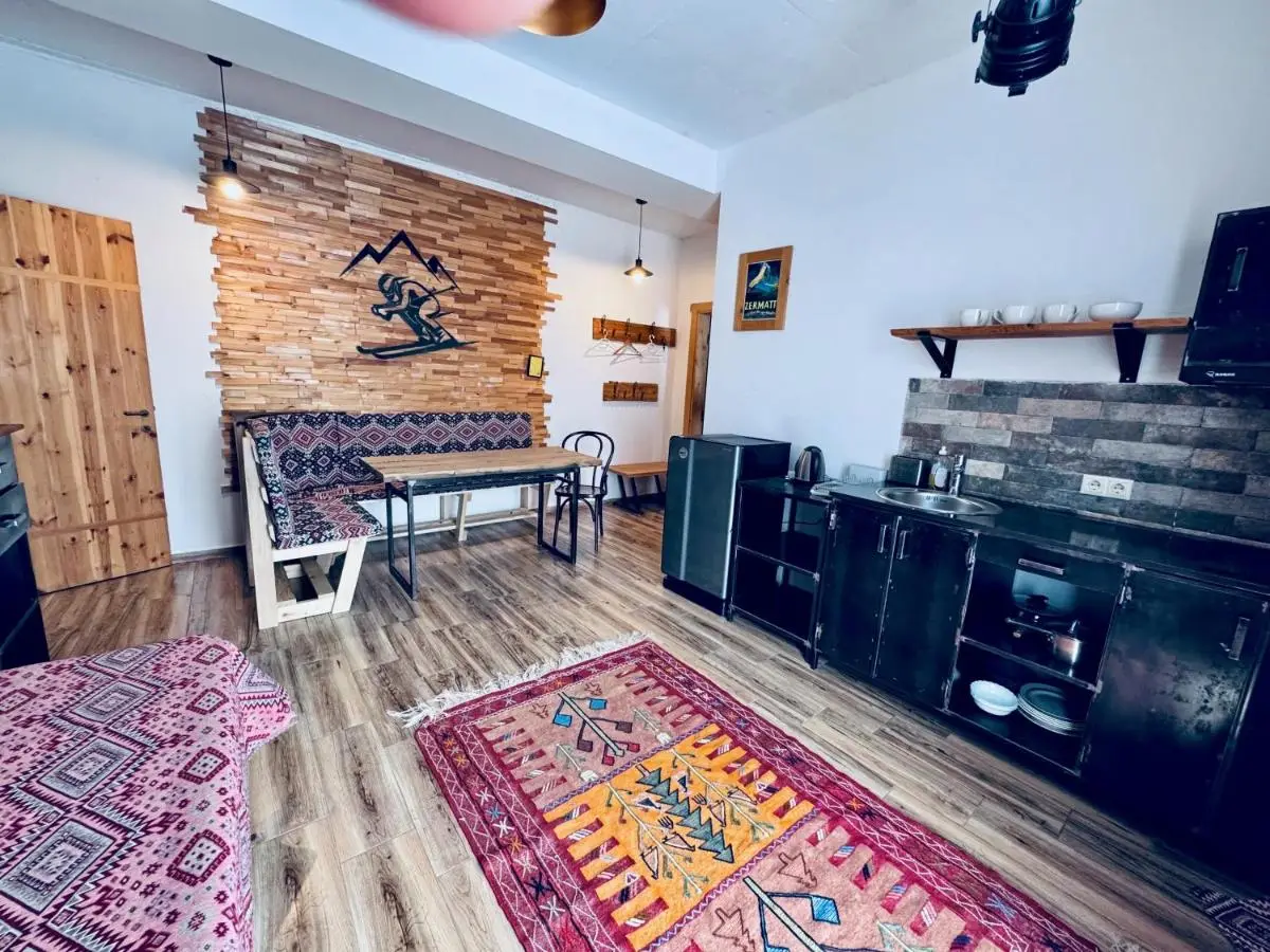 Mountain Cricket Chalets and Apartments Gudauri