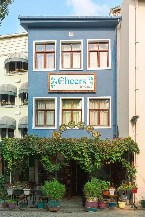 Cheers Hostel