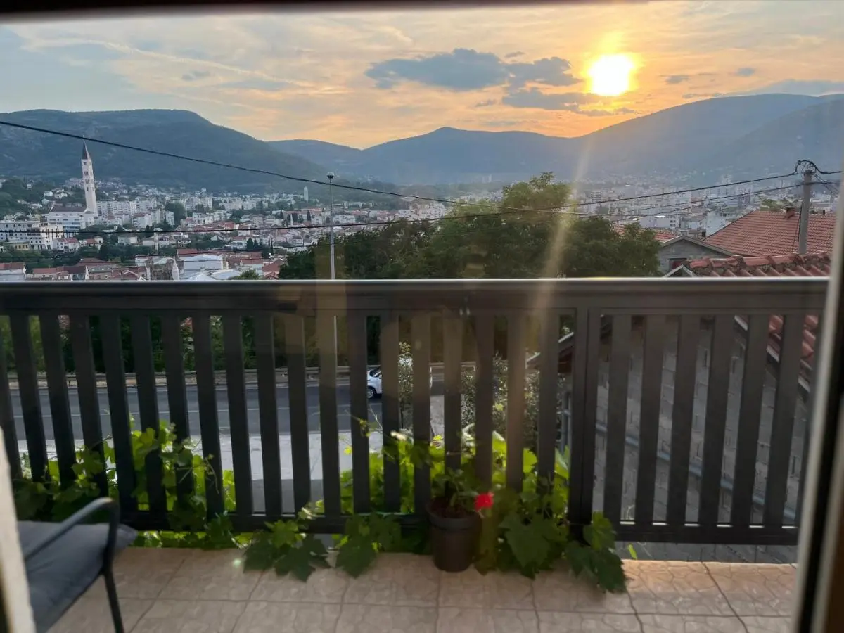 Farah Apartment