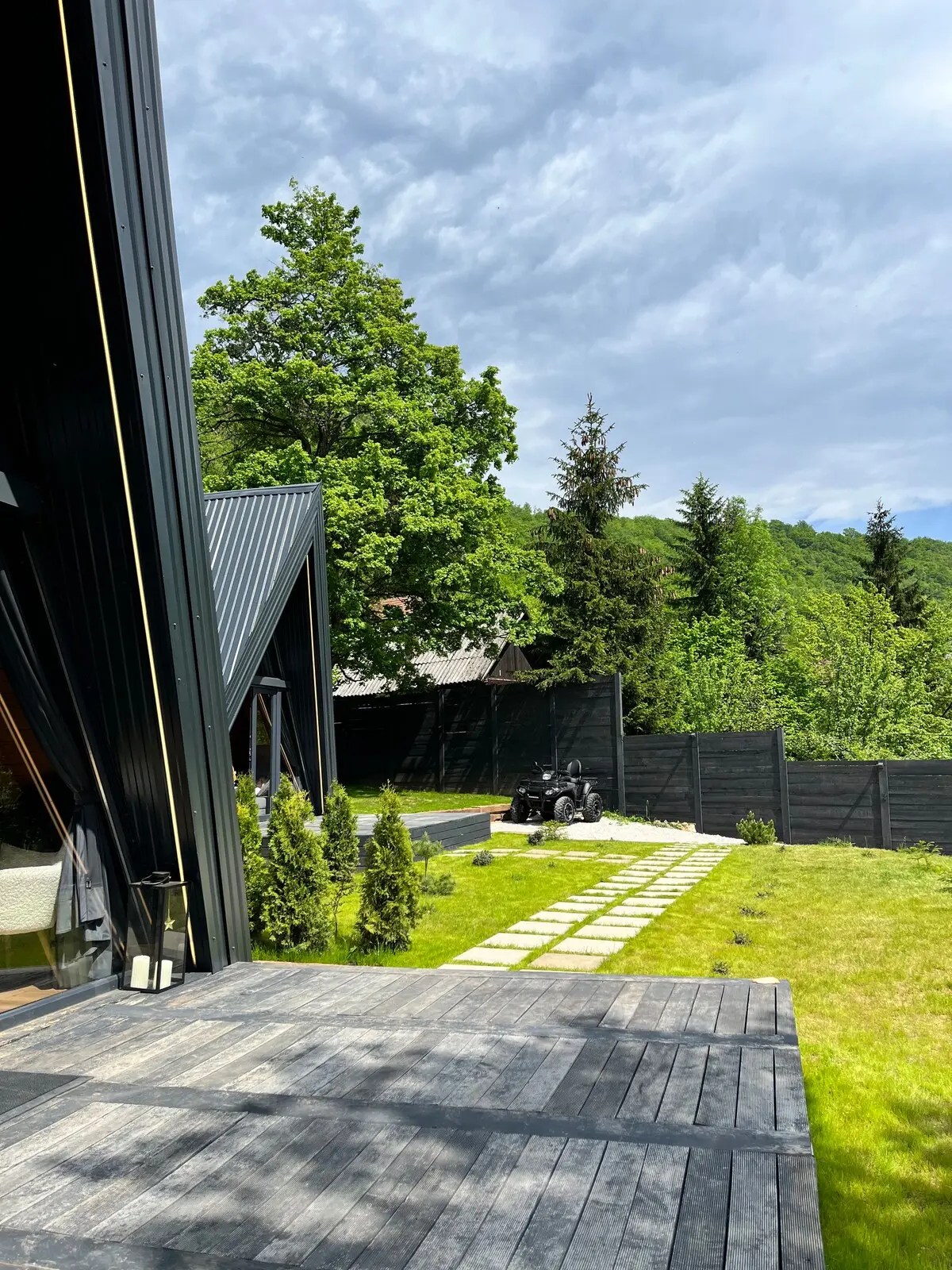 5 min from Sarajevo, Loon Moon Mountain Chalet