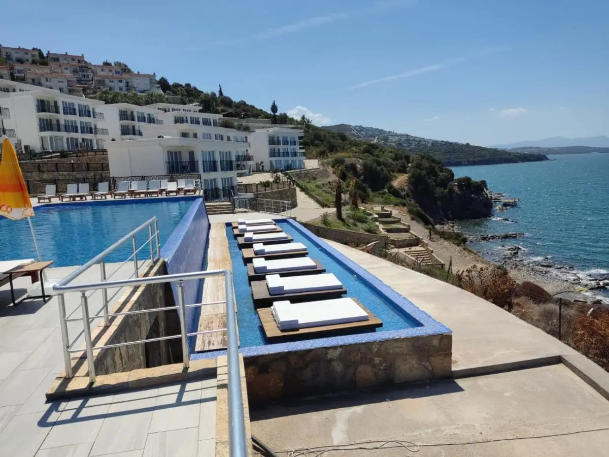 Ni Marin Hotel