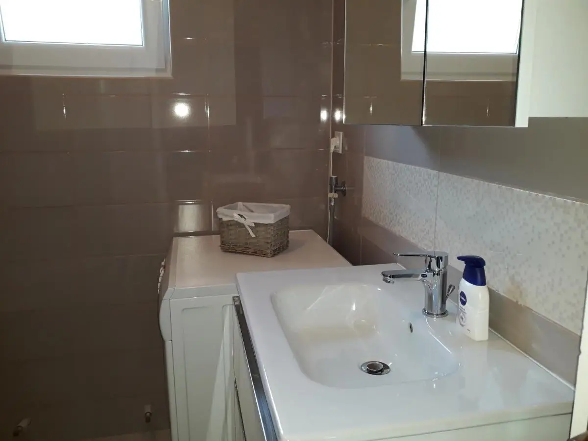 Guest House NO 13