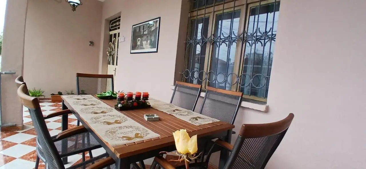 Fishta Villa and Apartments