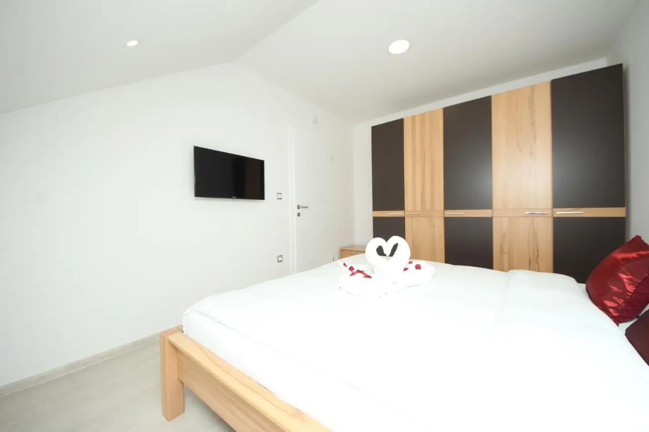 Apartment STARI LISAC
