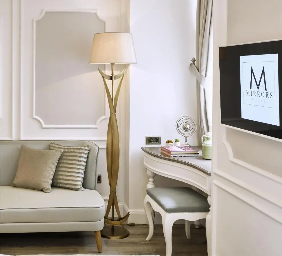 Mirrors Hotel İstanbul Taksim City Center