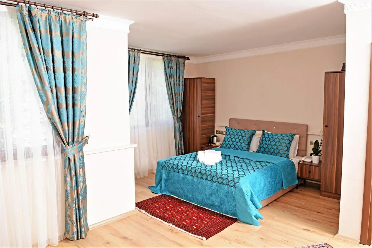 Sphendon Hotel