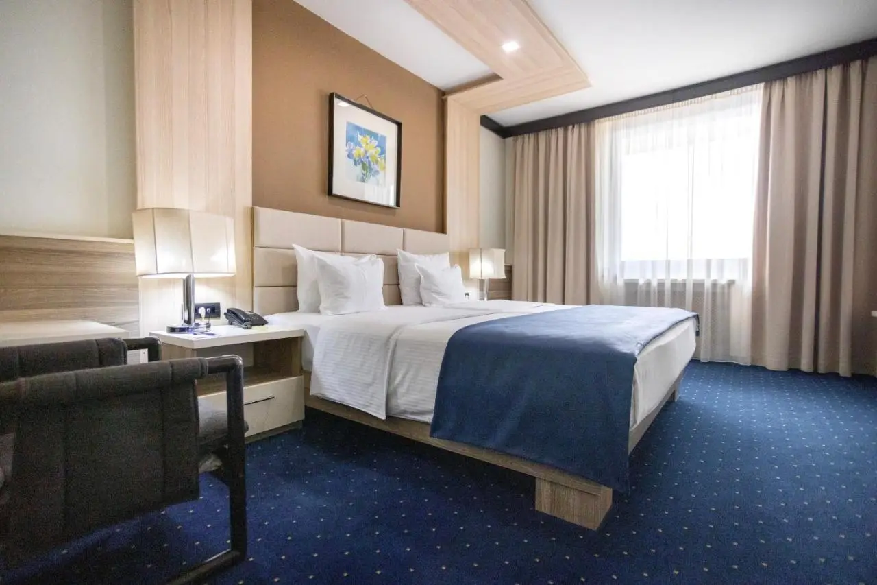 Hotel Holiday