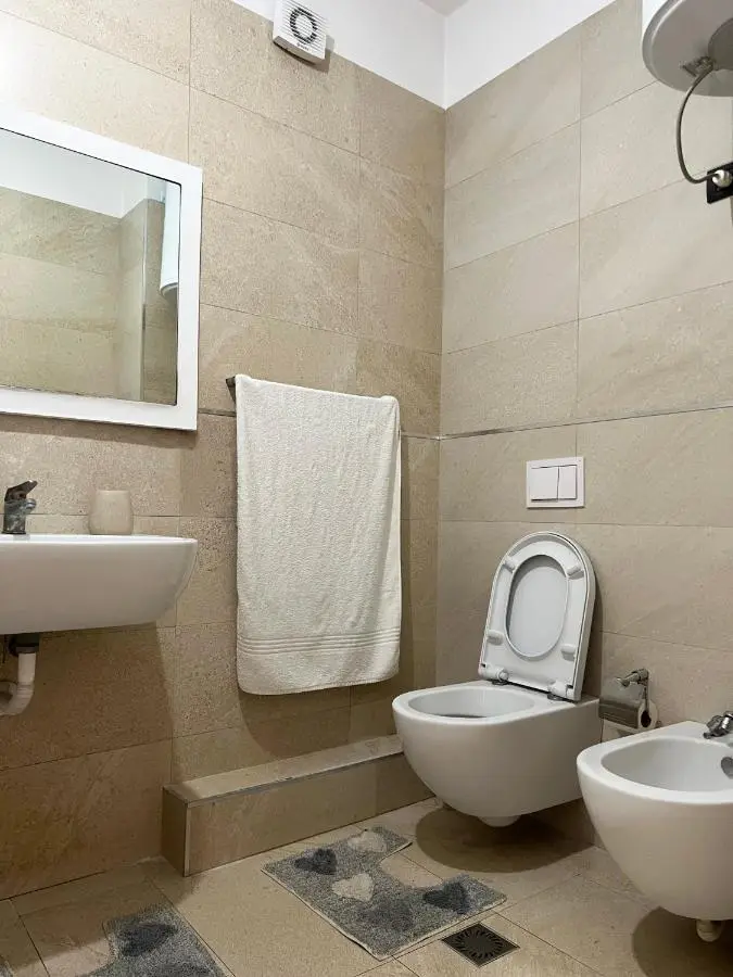 B2 Apartment