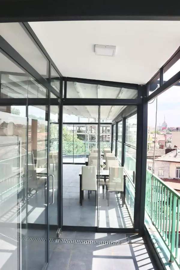 Hotel Somi Inn