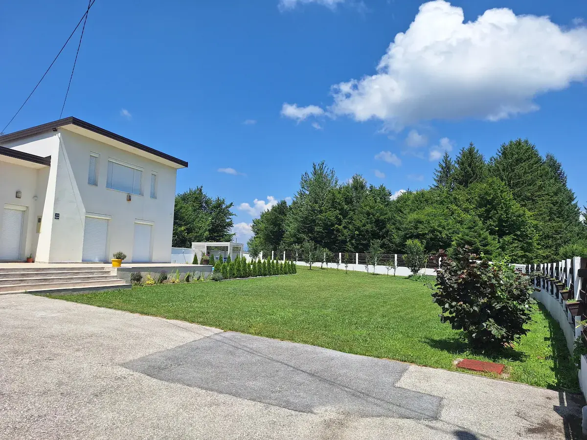 Villa Arkado - 3-bedroom villa with outdoor pool