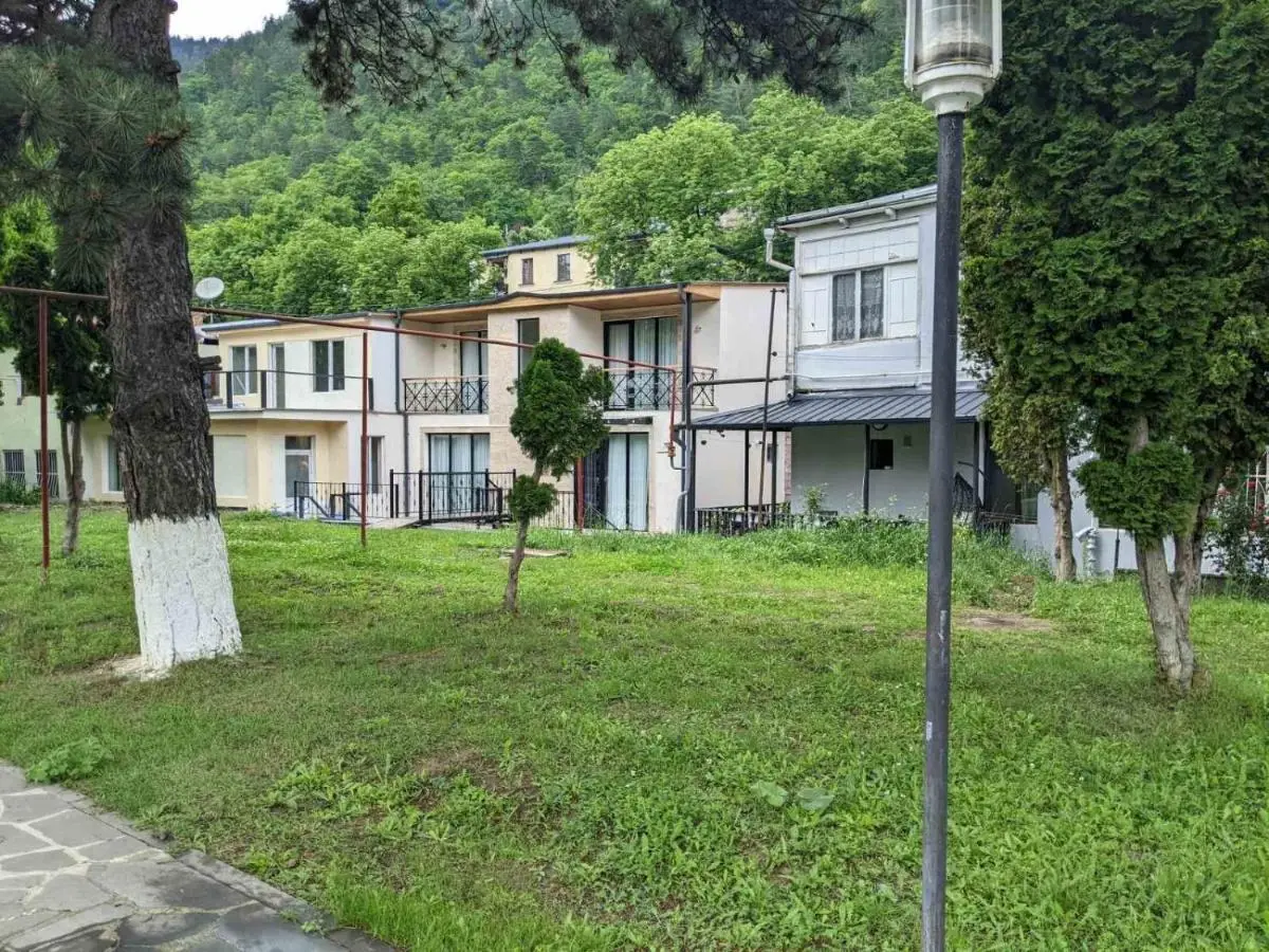 Riverside Borjomi