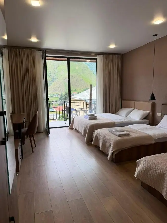 Hotel Sweet Night